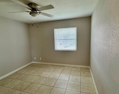 4211 E Palm Lane - Photo Thumbnail 8