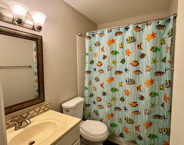 4211 E Palm Lane - Photo Thumbnail 7