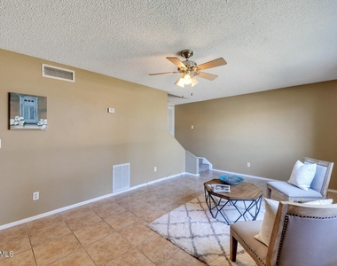 6829 E Osborn Road - Photo Thumbnail 3