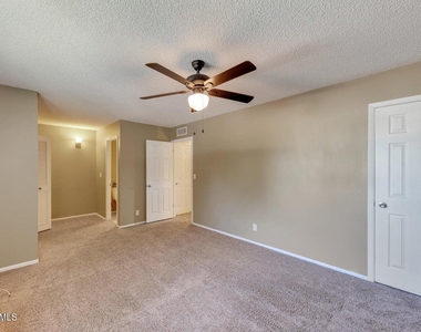 6829 E Osborn Road - Photo Thumbnail 16