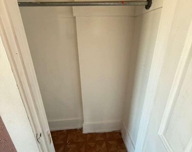 1165 E 10th Street - Photo Thumbnail 12