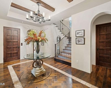 4949 E Lincoln Drive - Photo Thumbnail 7