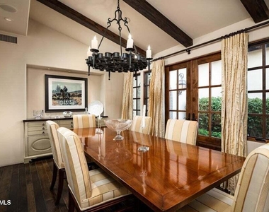 4949 E Lincoln Drive - Photo Thumbnail 11