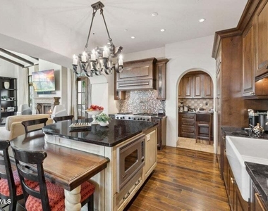 4949 E Lincoln Drive - Photo Thumbnail 13