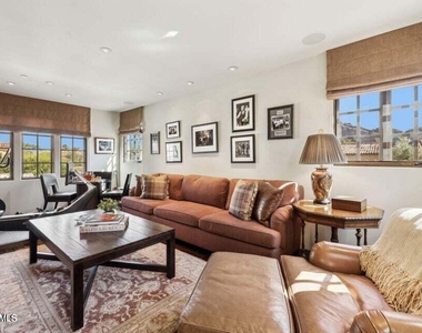 4949 E Lincoln Drive - Photo Thumbnail 15