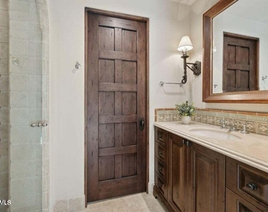4949 E Lincoln Drive - Photo Thumbnail 17