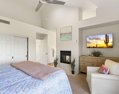 7272 E Gainey Ranch Road - Photo Thumbnail 11