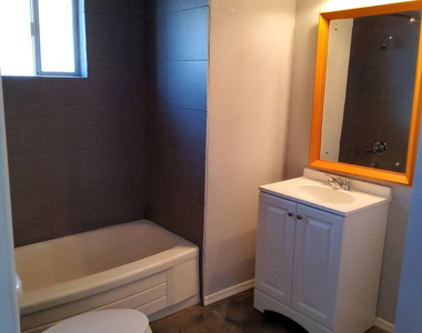 3427 N 12th Place - Photo Thumbnail 10