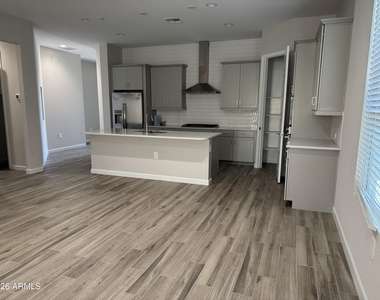 10212 W Alex Avenue - Photo Thumbnail 20