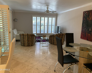 5132 N 31st Way - Photo Thumbnail 1