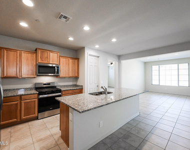 13438 W Copperleaf Lane - Photo Thumbnail 1