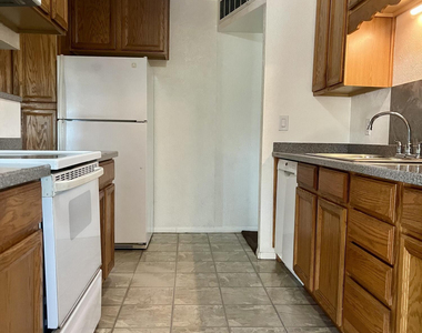 2315 W Butler Drive - Photo Thumbnail 3