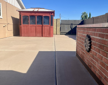 2315 W Butler Drive - Photo Thumbnail 12