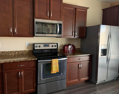 22407 W Morning Glory Street - Photo Thumbnail 8