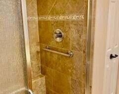 10330 W Thunderbird Boulevard - Photo Thumbnail 7
