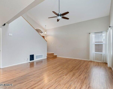 7705 W Tonto Drive - Photo Thumbnail 2