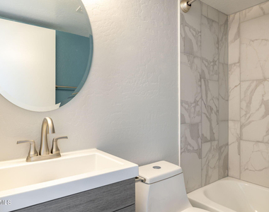 7494 E Earll Drive - Photo Thumbnail 21