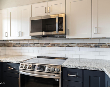 7494 E Earll Drive - Photo Thumbnail 7