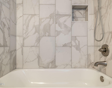 7494 E Earll Drive - Photo Thumbnail 23