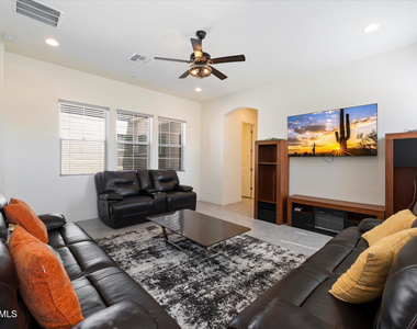 4689 N 183rd Avenue - Photo Thumbnail 27