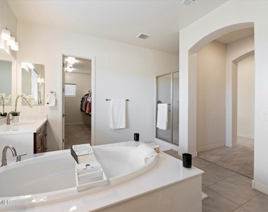 4689 N 183rd Avenue - Photo Thumbnail 17