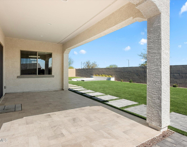 4689 N 183rd Avenue - Photo Thumbnail 31