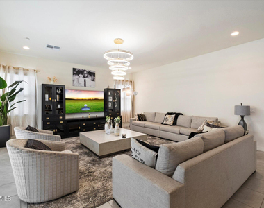 4689 N 183rd Avenue - Photo Thumbnail 7