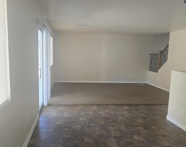 21806 W Cocopah Street - Photo Thumbnail 3