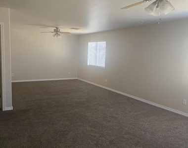 21806 W Cocopah Street - Photo Thumbnail 5