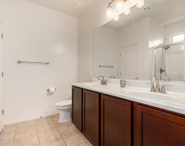 7503 S 12th Avenue - Photo Thumbnail 22