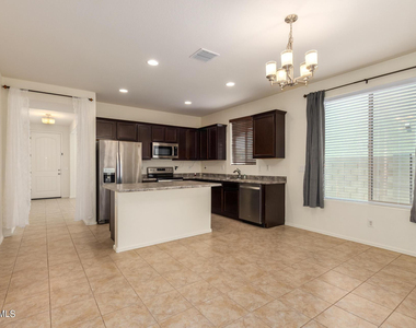 7503 S 12th Avenue - Photo Thumbnail 10
