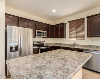 7503 S 12th Avenue - Photo Thumbnail 12