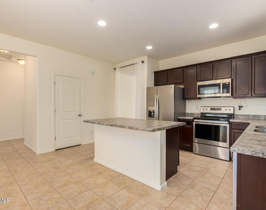 7503 S 12th Avenue - Photo Thumbnail 14