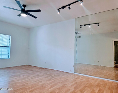 11666 N 28th Drive - Photo Thumbnail 4