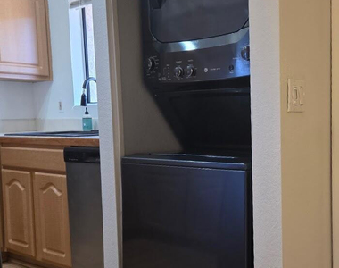 11666 N 28th Drive - Photo Thumbnail 2
