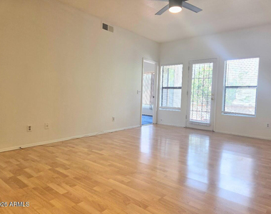 11666 N 28th Drive - Photo Thumbnail 6