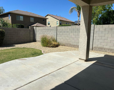6734 W Blackstone Lane - Photo Thumbnail 33