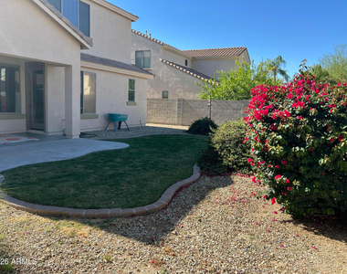6734 W Blackstone Lane - Photo Thumbnail 39