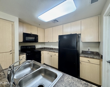 18416 N Cave Creek Road - Photo Thumbnail 2