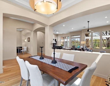 33667 N 78th Place - Photo Thumbnail 12