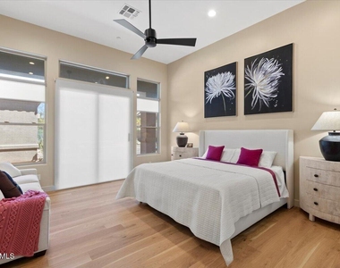 33667 N 78th Place - Photo Thumbnail 7