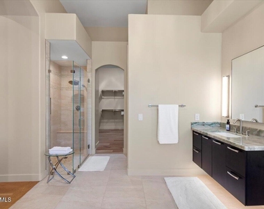 33667 N 78th Place - Photo Thumbnail 9