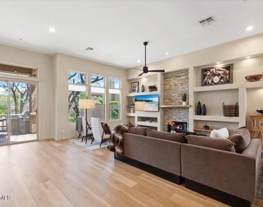 33667 N 78th Place - Photo Thumbnail 15