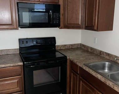2417 W Campbell Avenue - Photo Thumbnail 2