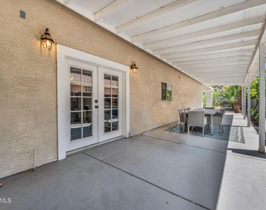 325 E Mitchell Drive - Photo Thumbnail 21