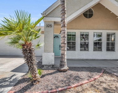 325 E Mitchell Drive - Photo Thumbnail 1