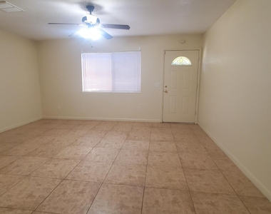 4776 W Via Cynthia - Photo Thumbnail 4