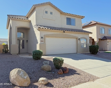 6425 W Desert Hollow Drive - Photo Thumbnail 1