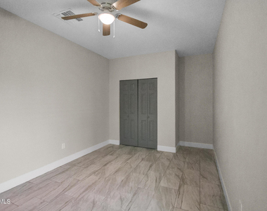 7631 N 59th Lane - Photo Thumbnail 8