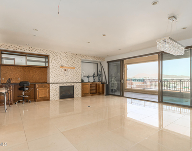 7175 E Camelback Road - Photo Thumbnail 7